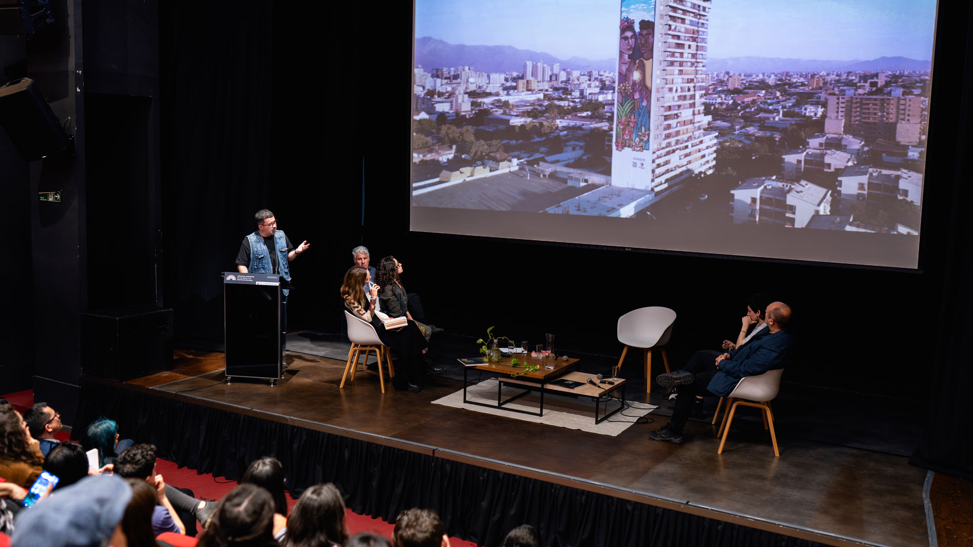 Primer Encuentro en Redes de Artes de la Visualidad y Muralismo