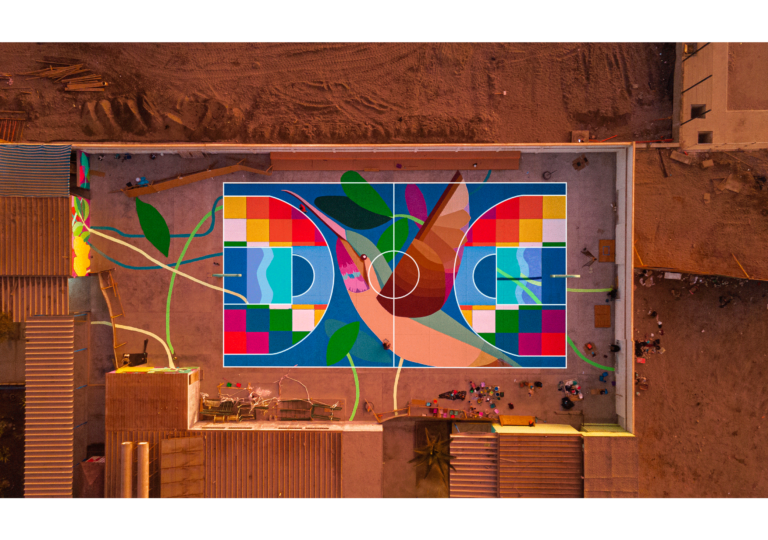 PICAFLOR EN VUELO PRIMAVERAL